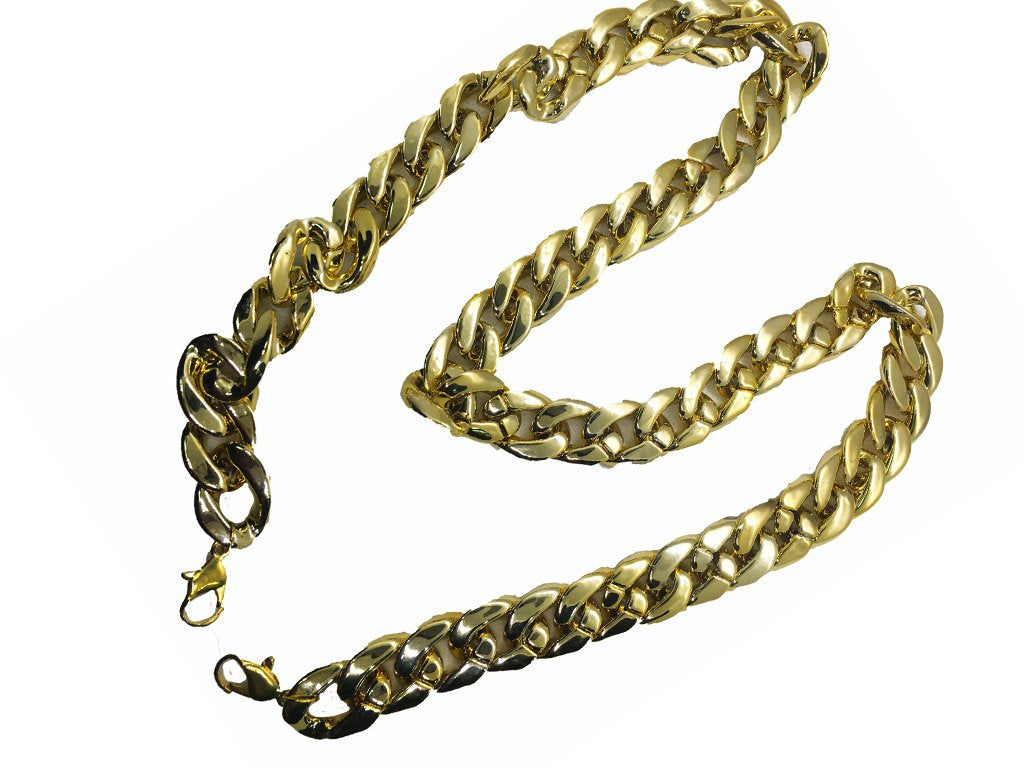 golden-metal-chains