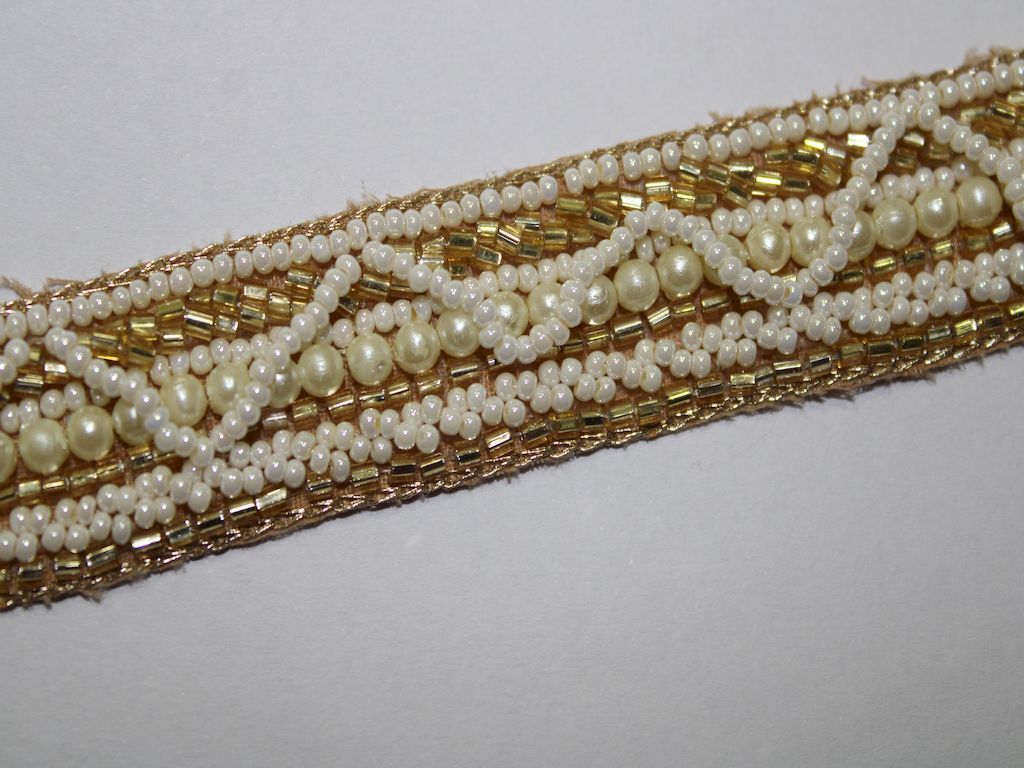 handwork-fancy-sequin-trim-4