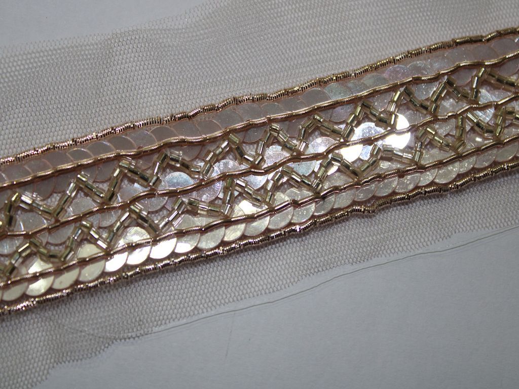 handwork-fancy-sequin-trim-7