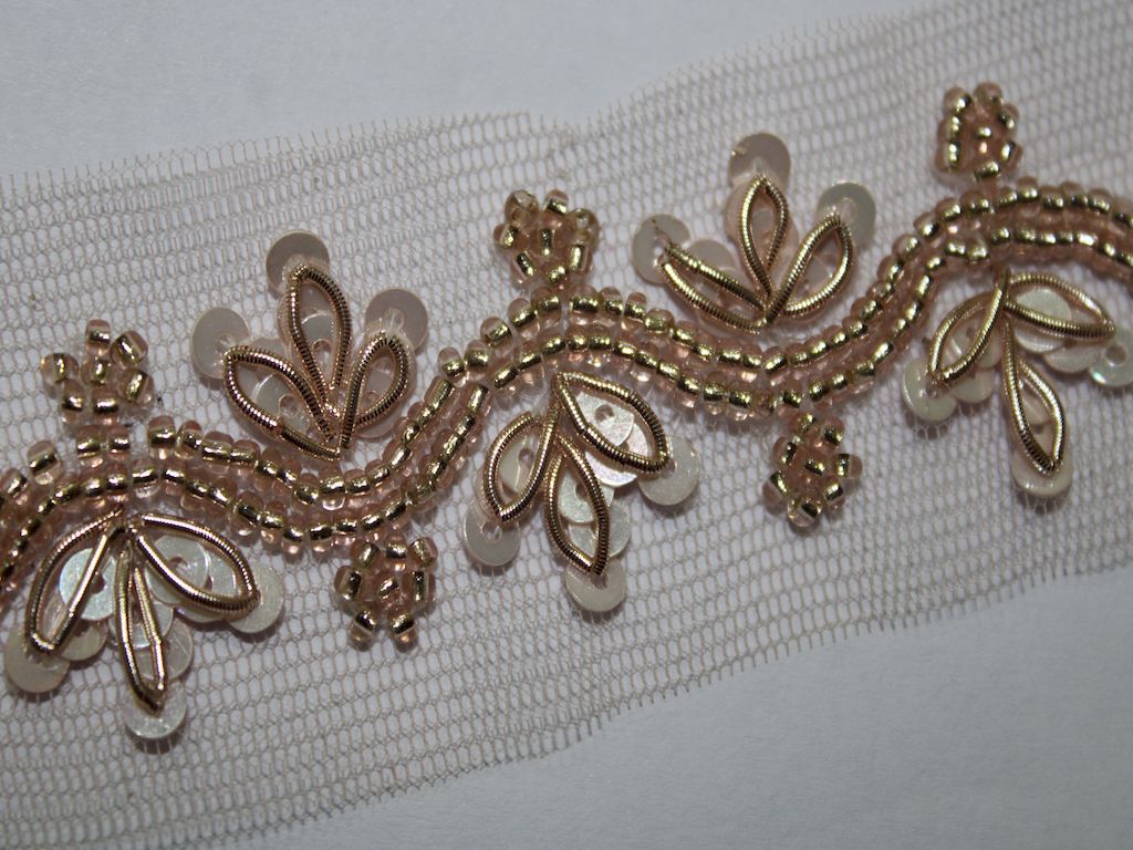 handwork-and-sequin-pearl-trim-12