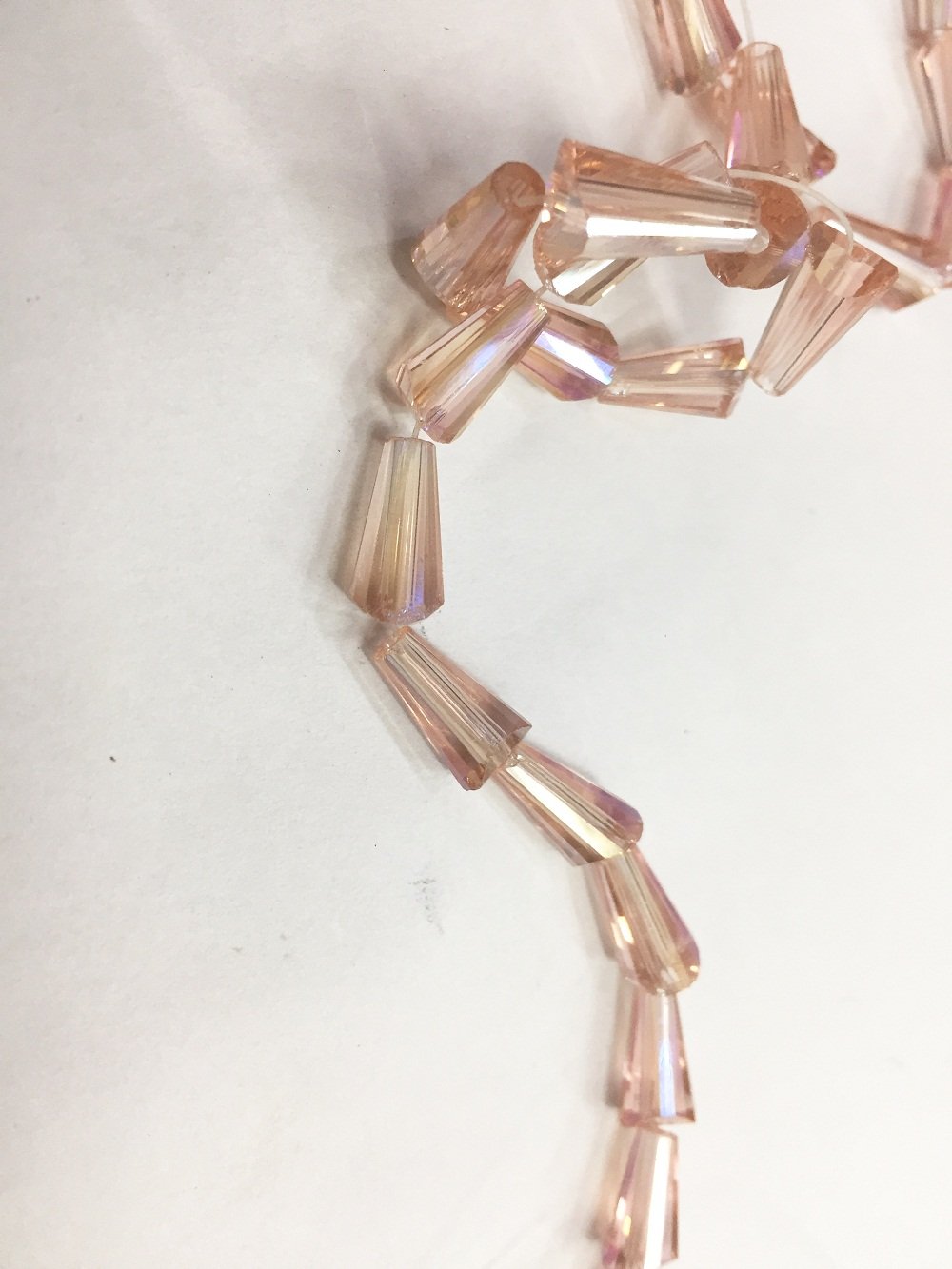 pink-transparent-pencil-shaped-crystal-glass-beads