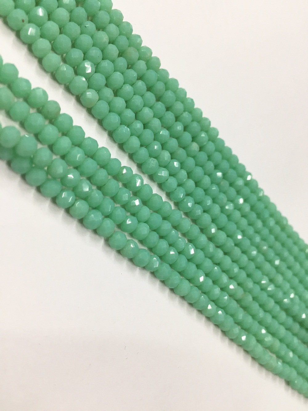 pista-green-opaque-tyre-crystal-glass-beads