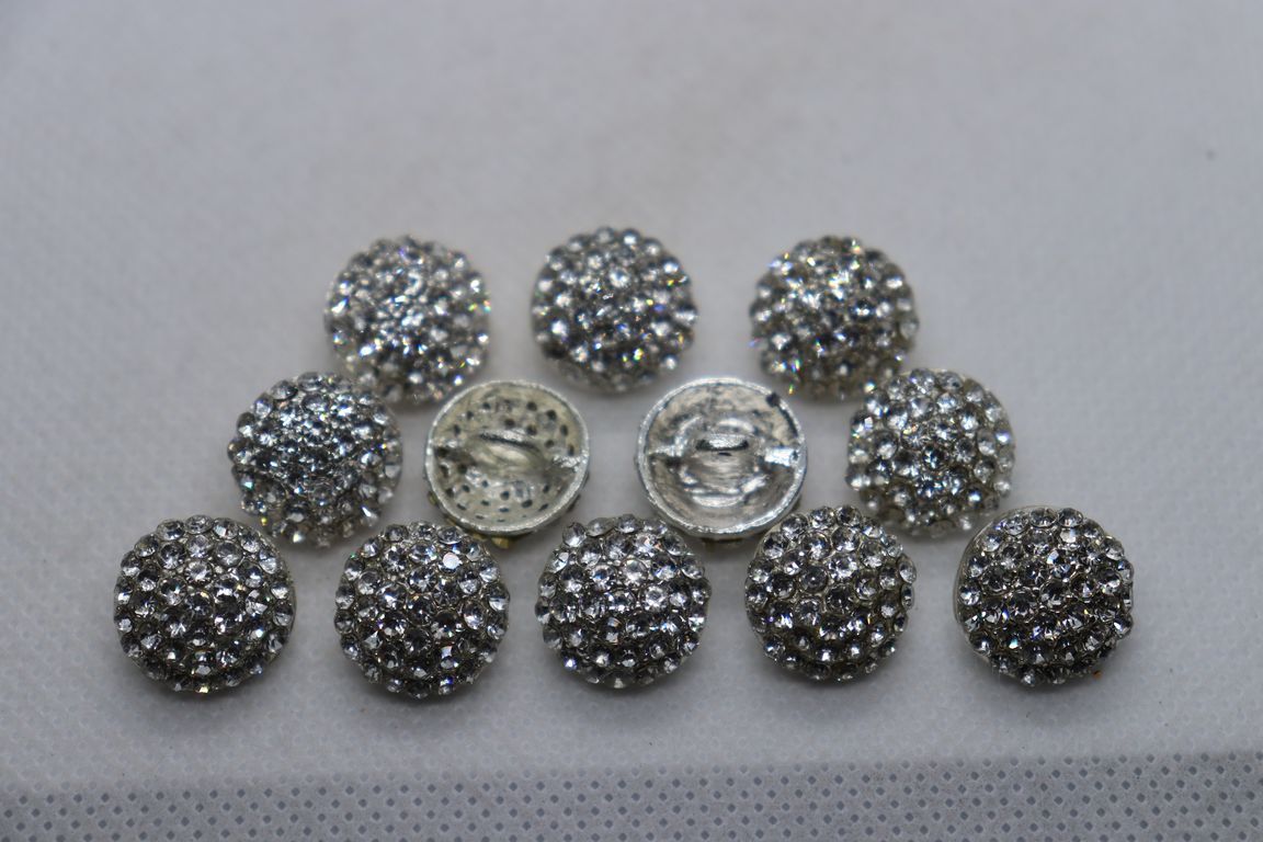 stone-studded-silver-small-fancy-button