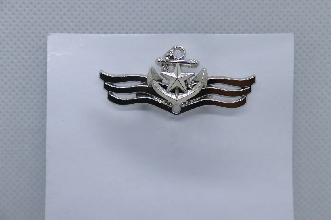 silver-anchor-with-star-imitation-jewellery-lapel-pin