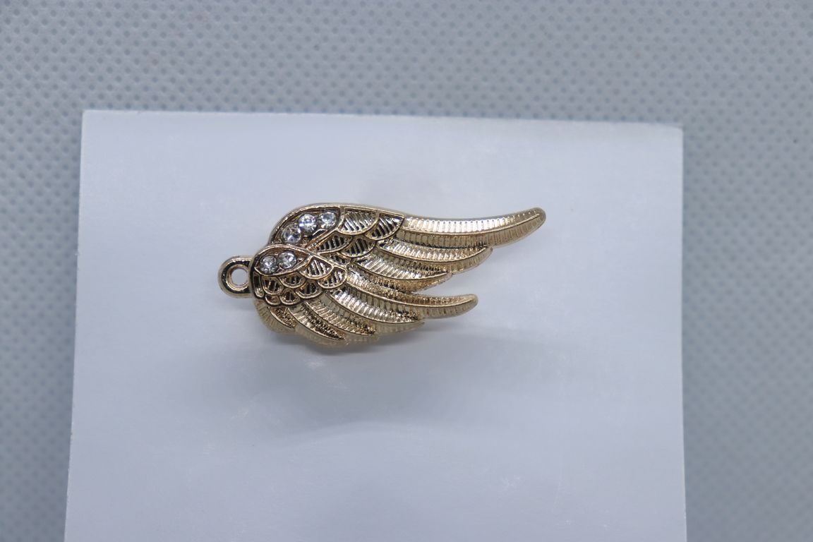 golden-wing-with-stone-imitation-jewellery-lapel-pin