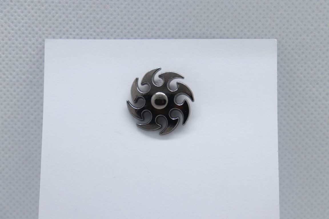 silver-blades-design-imitation-jewellery-lapel-pin