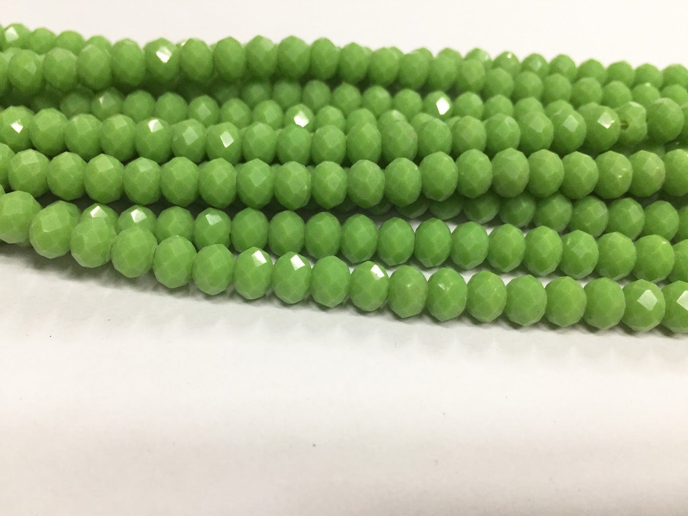 green-opaque-tyre-crystal-glass-beads-3