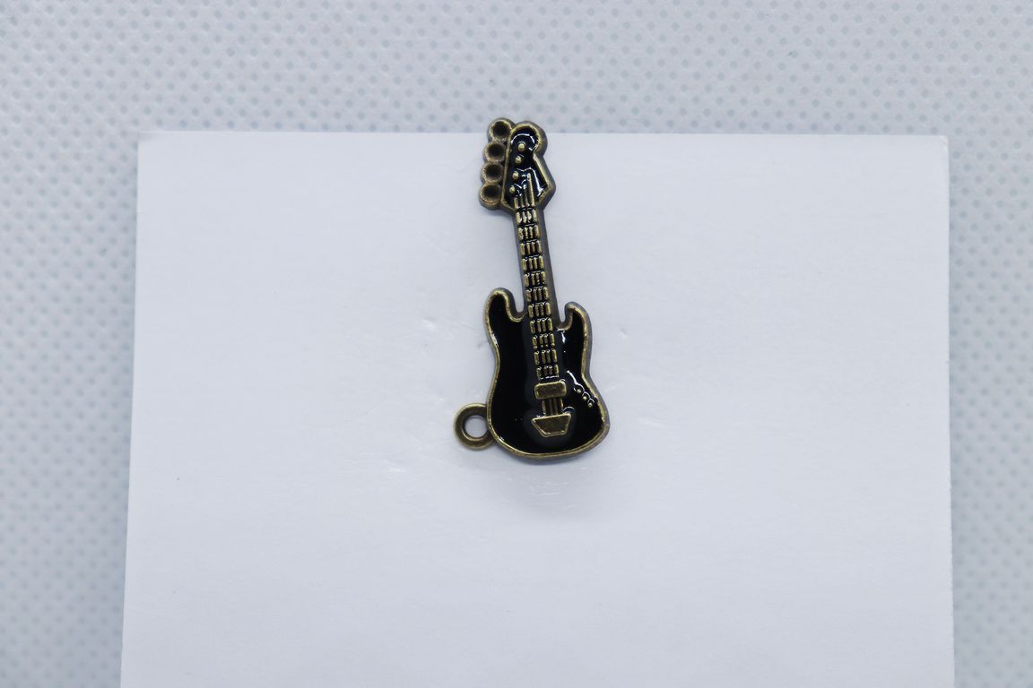 black-and-gold-guitar-imitation-jewellery-lapel-pin