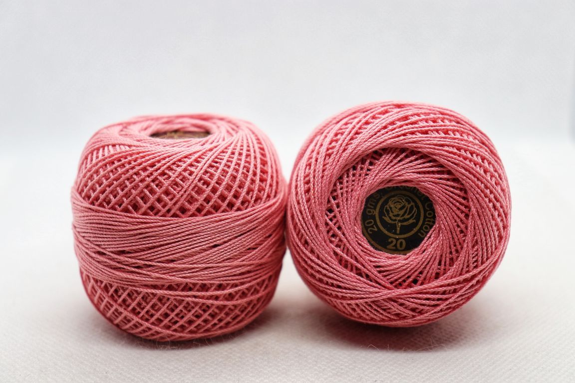 bubblegum-pink-cotton-crochet-thread