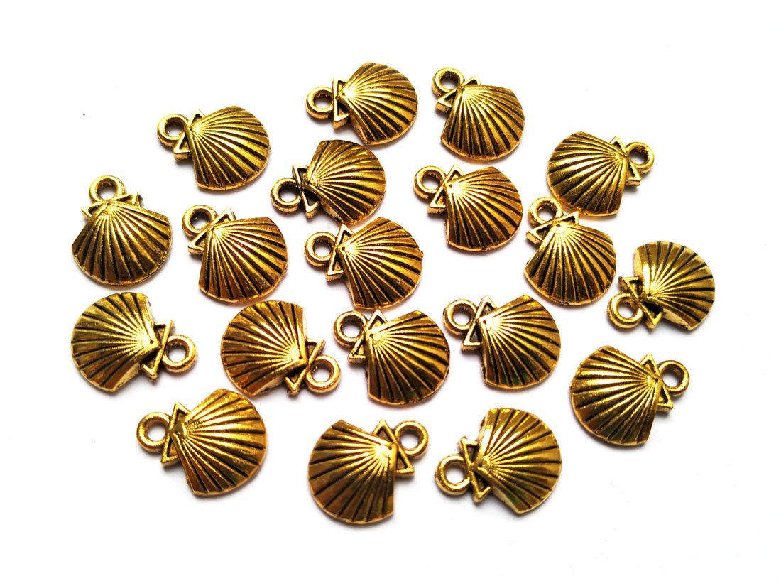 antique-golden-conch-designer-charms-1