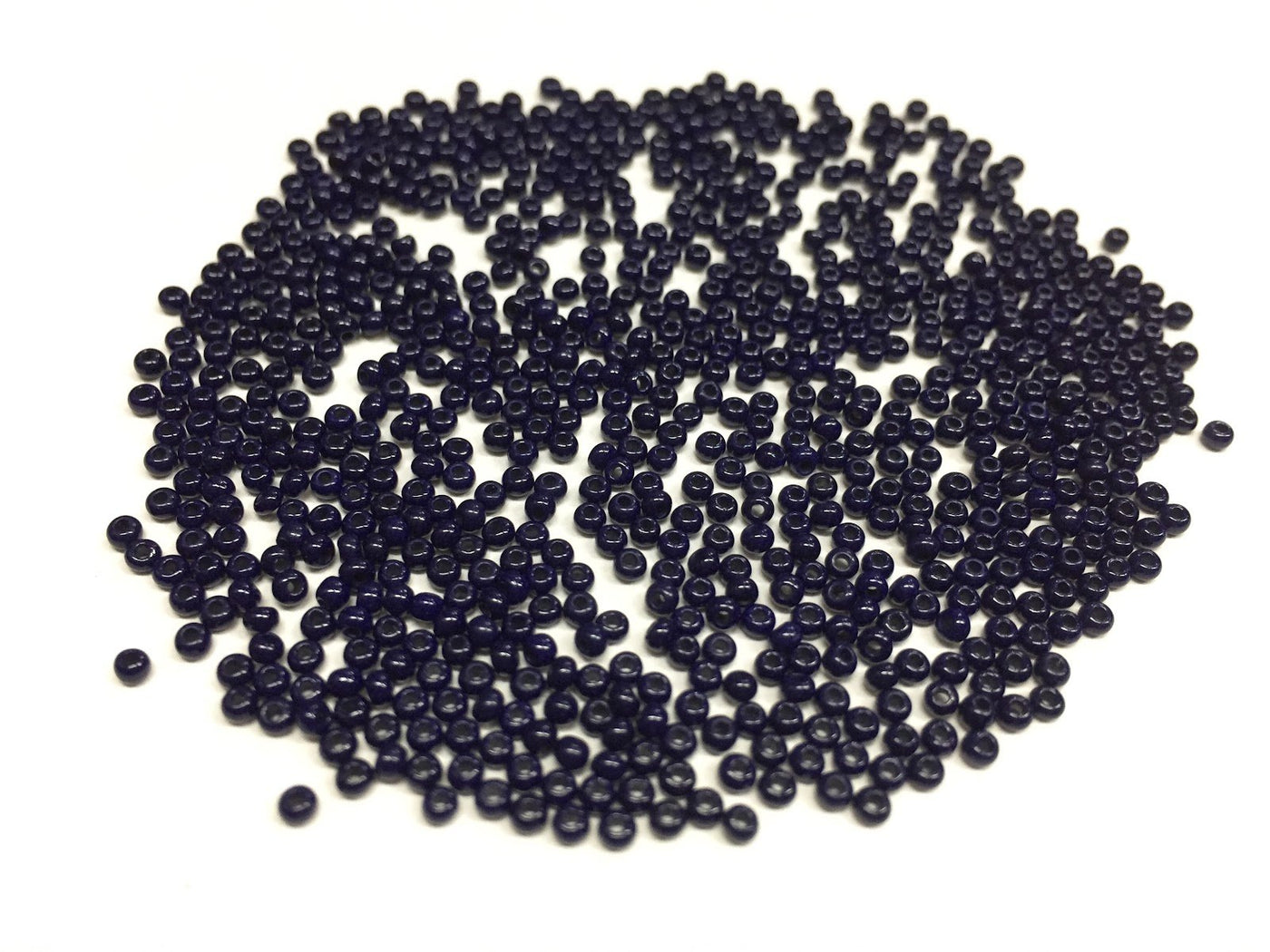 preciosa-dark-ink-blue-opaque-round-rocaille-seed-beads