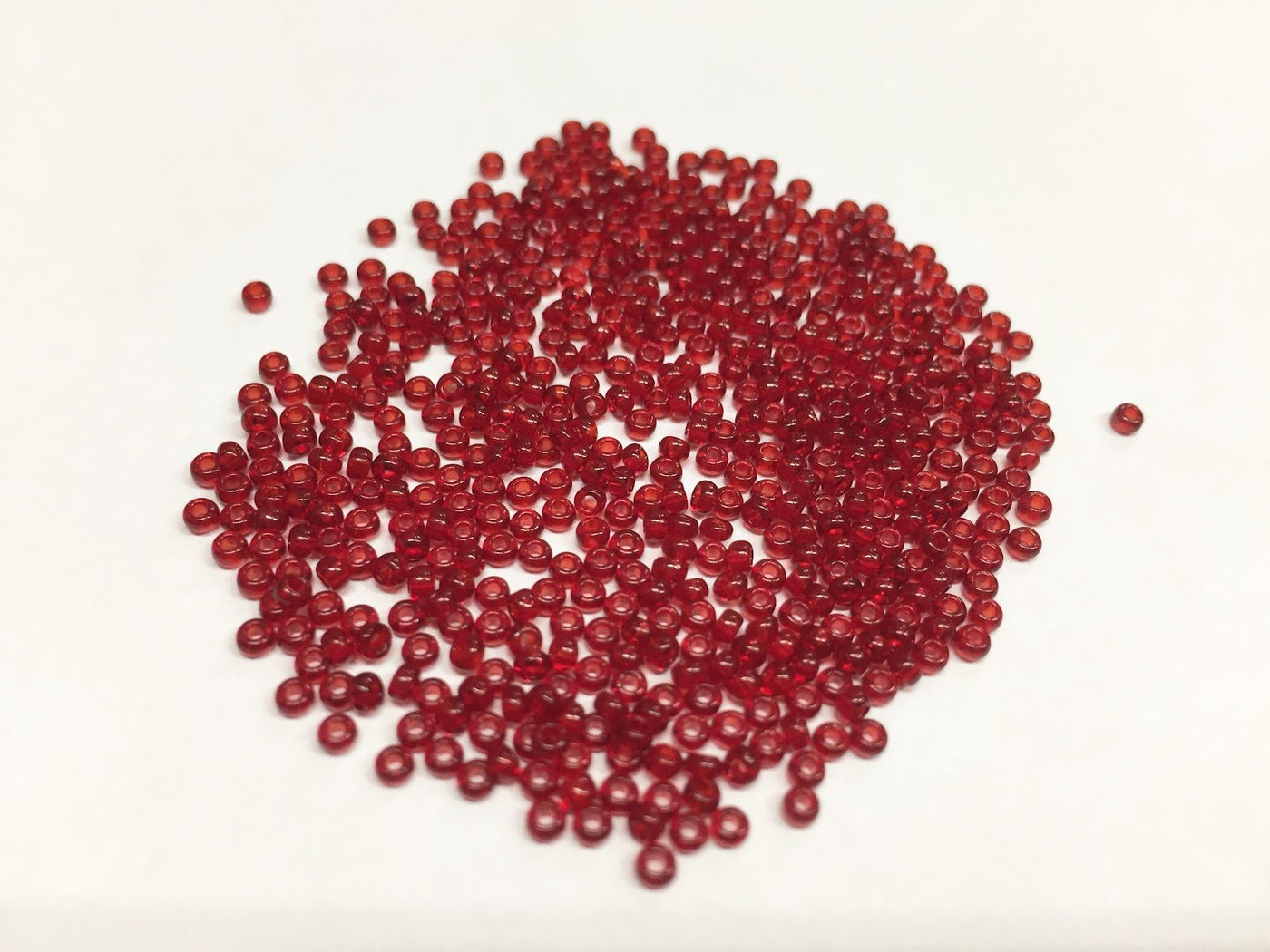 preciosa-red-transparent-round-rocaille-seed-beads