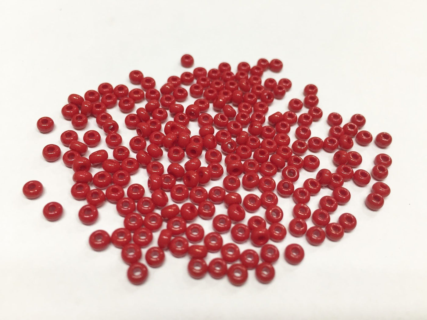 preciosa-dark-red-opaque-round-rocaille-seed-beads-1