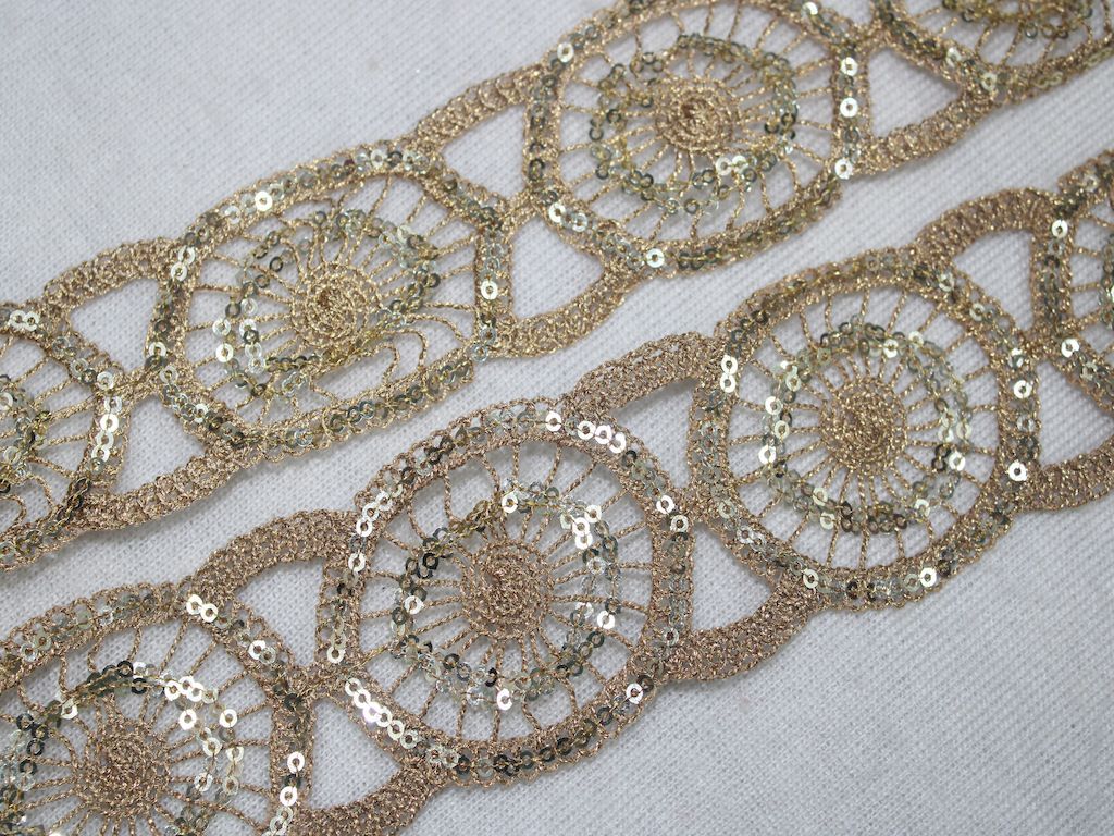 circular-sequin-trim