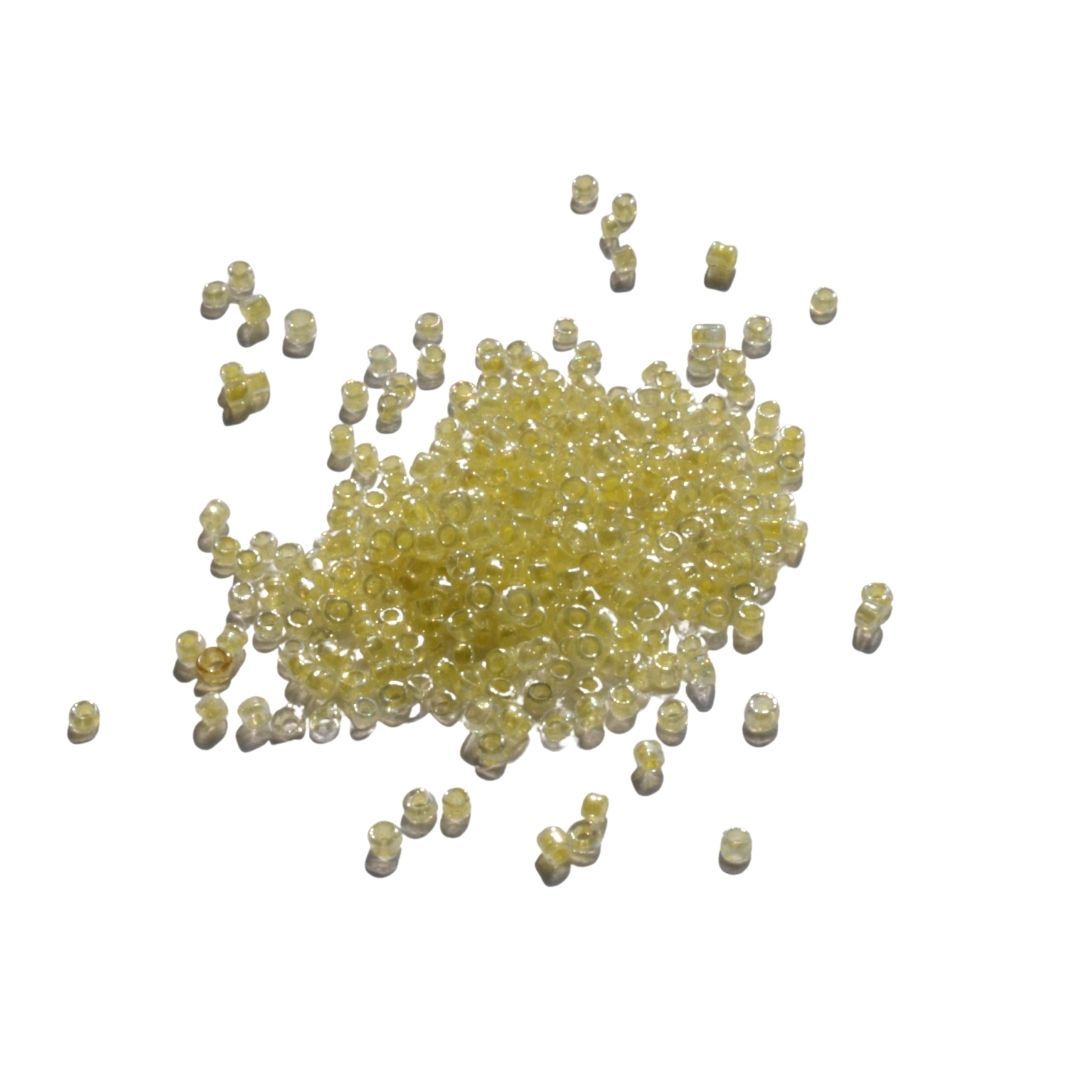 baby-yellow-tiny-glass-seed-beads