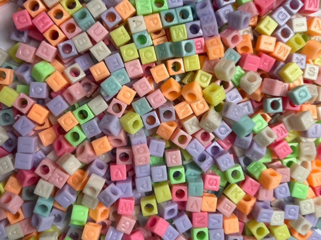 pastel-beads-alphabet-cube