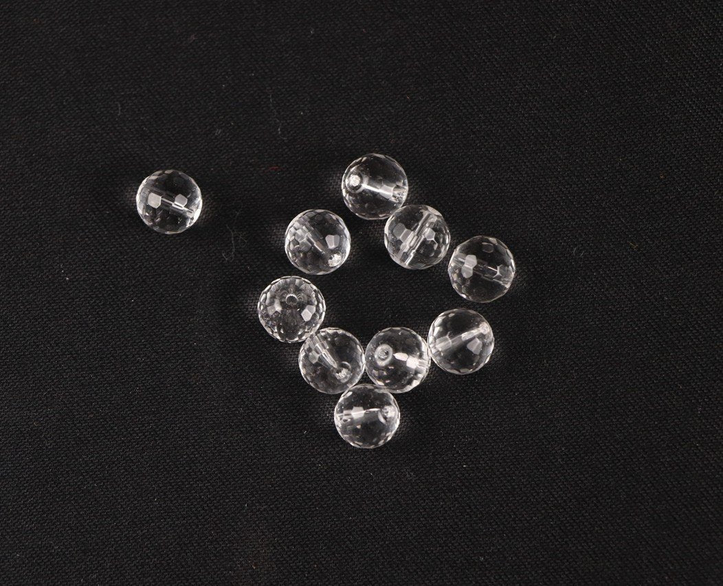 faceted-spherical-glass-beads-6x8-mm