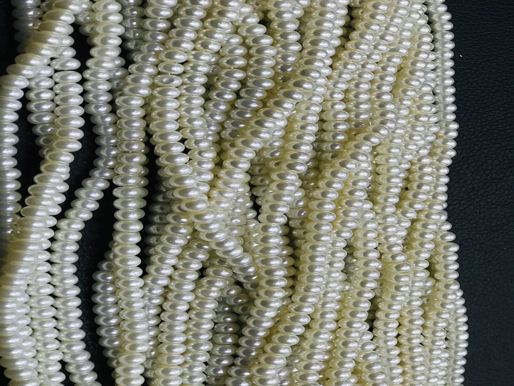 cream-tyre-shape-glass-pearl-beads-6-mm