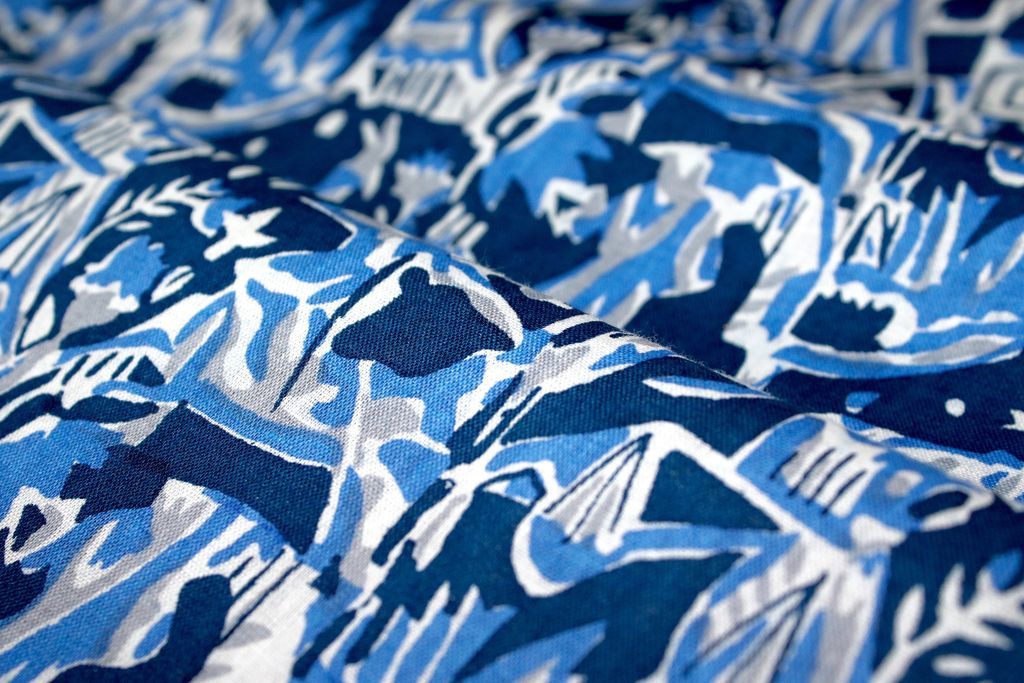 navy-blue-abstract-printed-pure-cotton-fabric