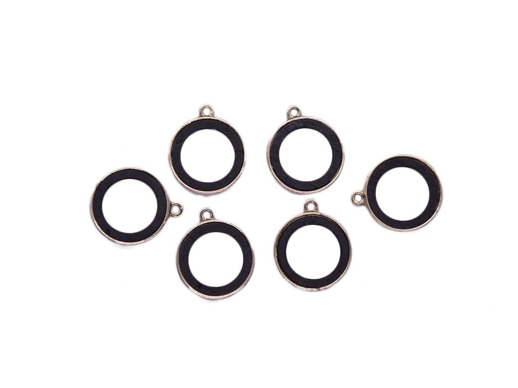 black-round-shaped-metal-charms