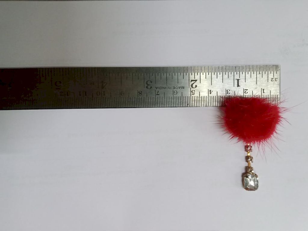 red-fur-patterm-broach-for-garments-1