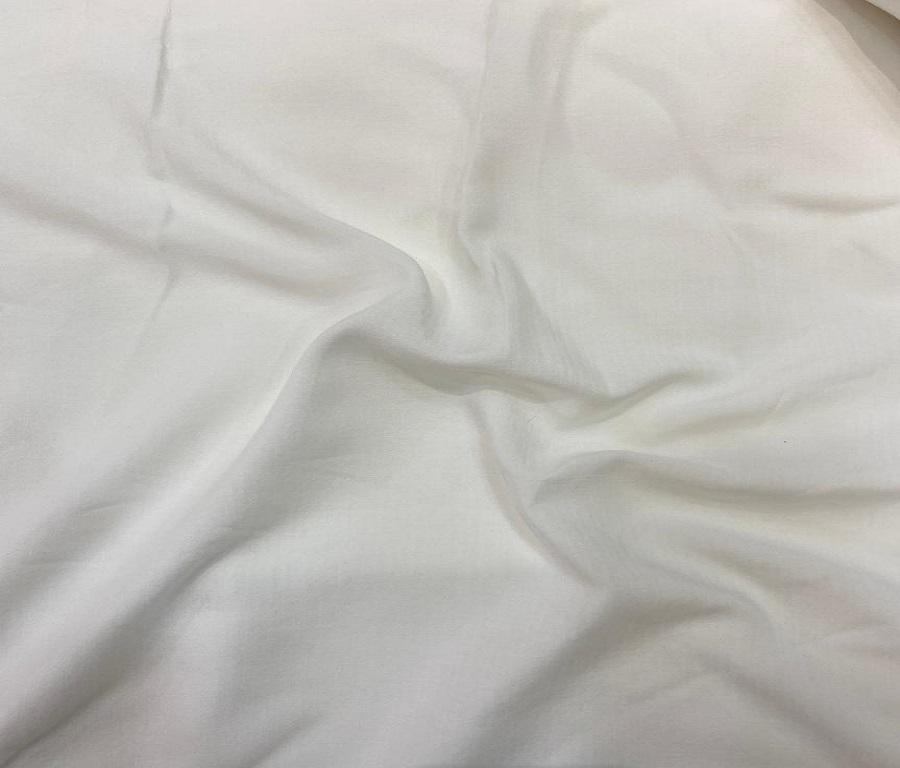 white-dyeable-self-lining-cotton-rayon-fabric