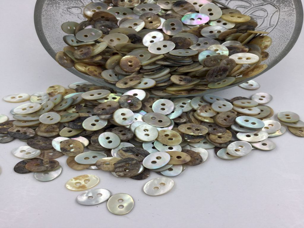 oval-shaped-mother-of-pearl-delicate-natural-shell-buttons-sewing-crafting-scrapbooking-buttons