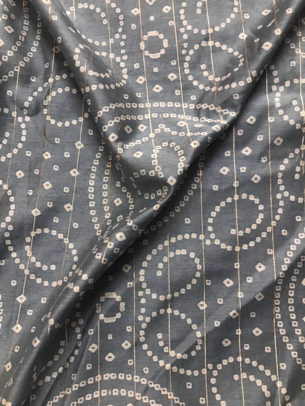 white-dots-bandhej-style-grey-viscose-chanderi-lurex-hand-screen-printed-fabric