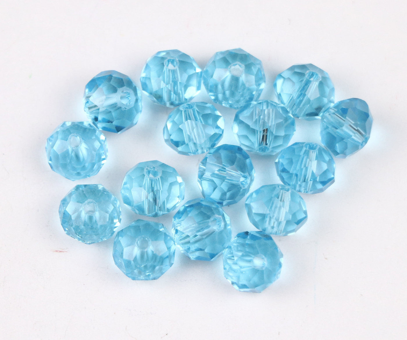 turquoise-faceted-glass-beads-3