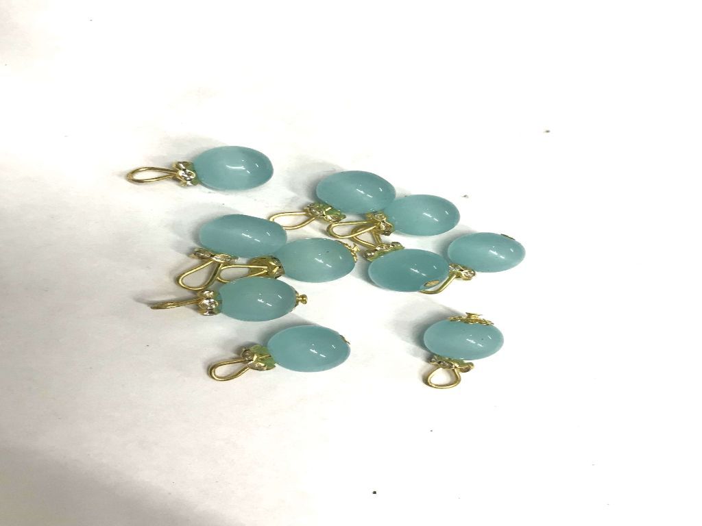 sky-blue-glass-beads-hanging-10-mm