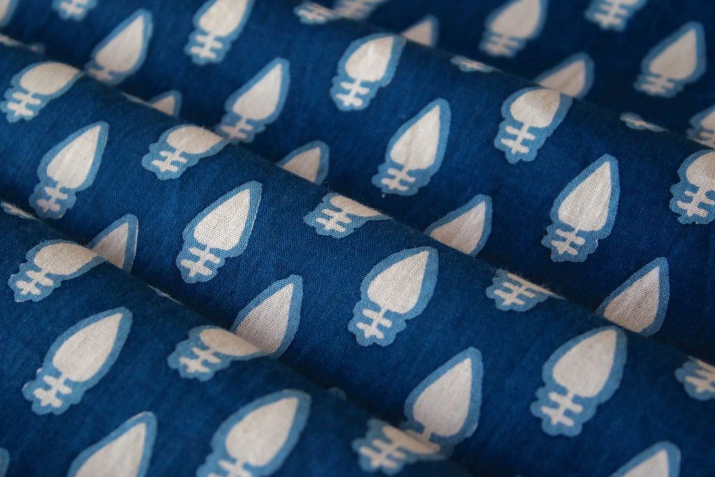 navy-blue-white-motif-printed-pure-cotton-fabric