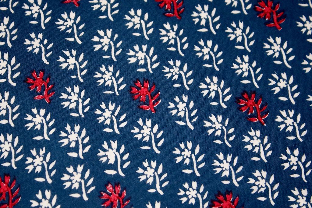 navy-blue-red-floral-printed-pure-cotton-fabric