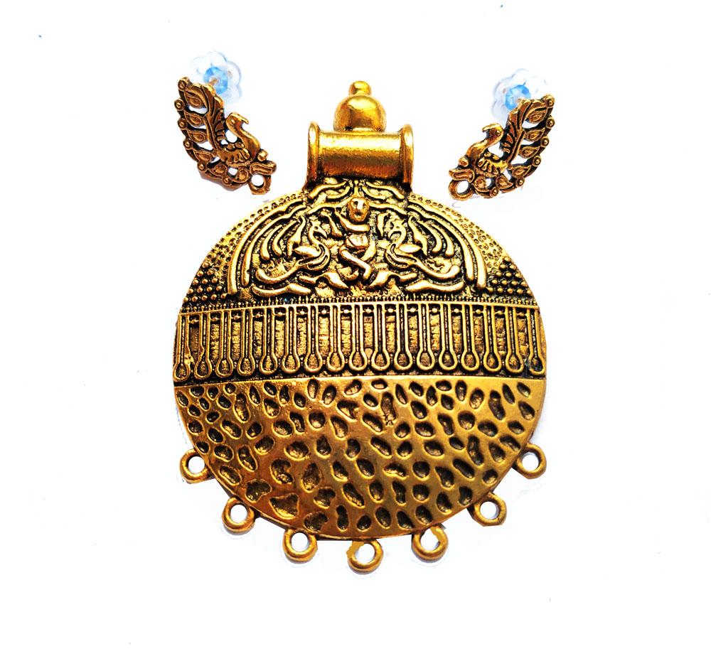 antique-golden-designer-pendant-set