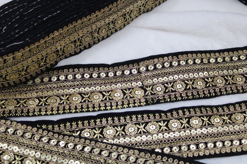 black-sequence-trim-1