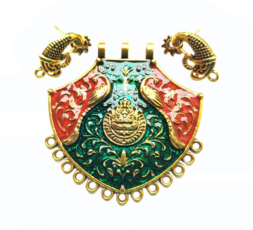 red-green-golden-designer-peacock-pendant-set