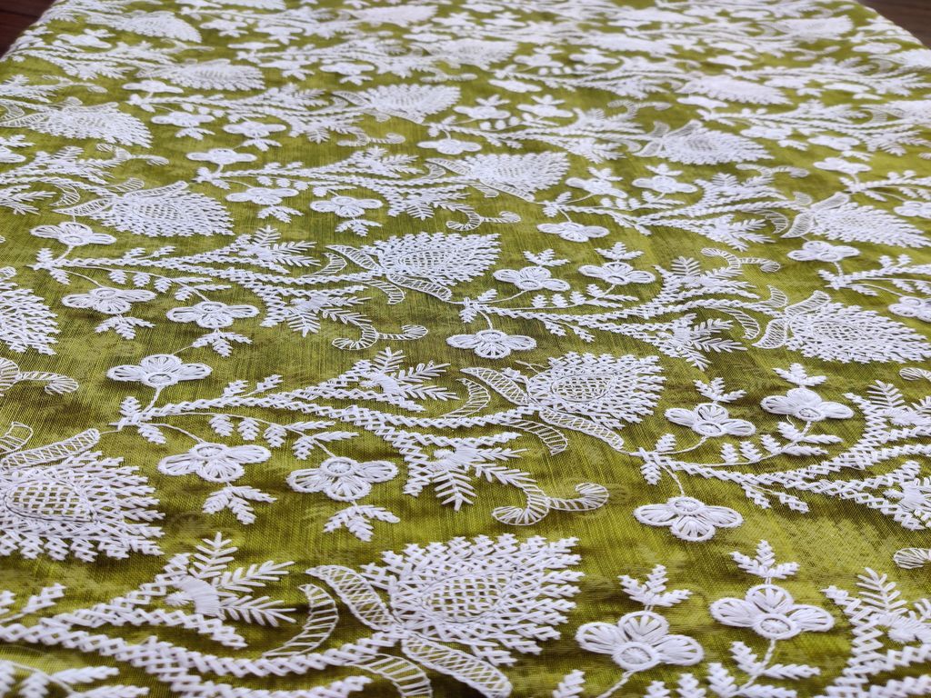 green-white-embroidered-chikankari-chanderi