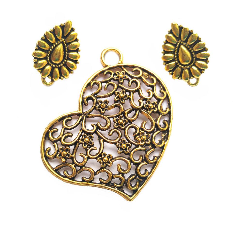 antique-golden-filigree-designer-pendant-set