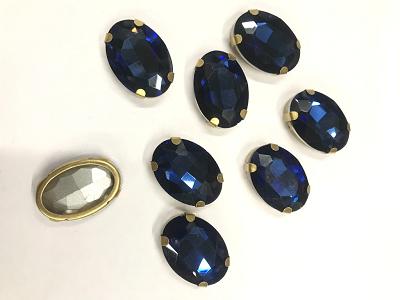 montana-blue-oval-glass-beads-with-golden-catcher-30x20mm