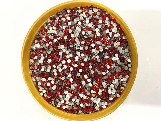 red-circular-chandala-glass-beads-3mm