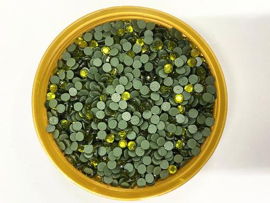 olive-green-circular-chandala-glass-embellishment-5-mm