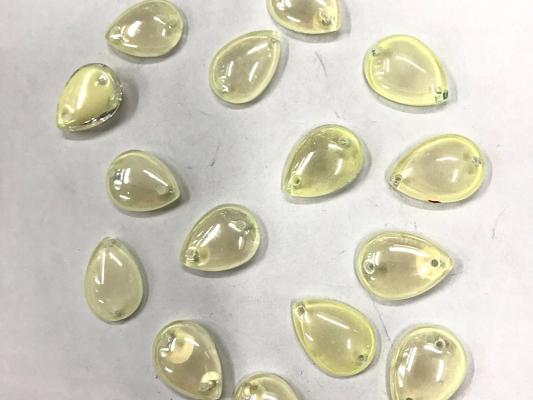 light-yellow-drop-2-hole-glass-beads-25x18-mm