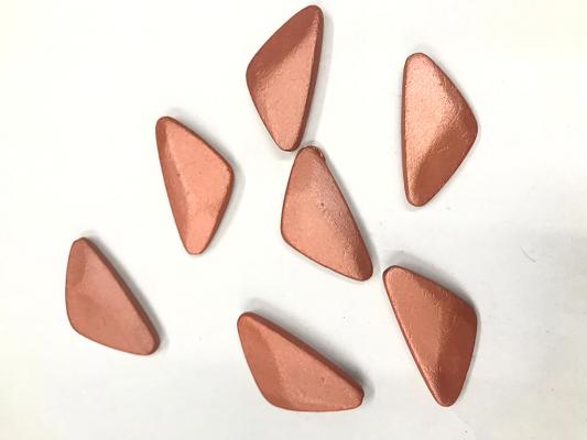 copper-triangular-plastic-beads