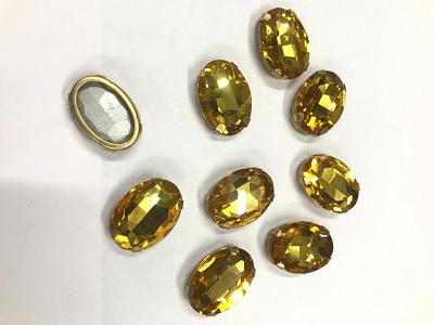 topaz-golden-oval-glass-beads-with-golden-catcher-30x20mm-1