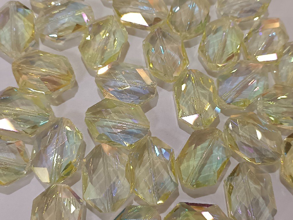 glass-beads-hexagon-transparent