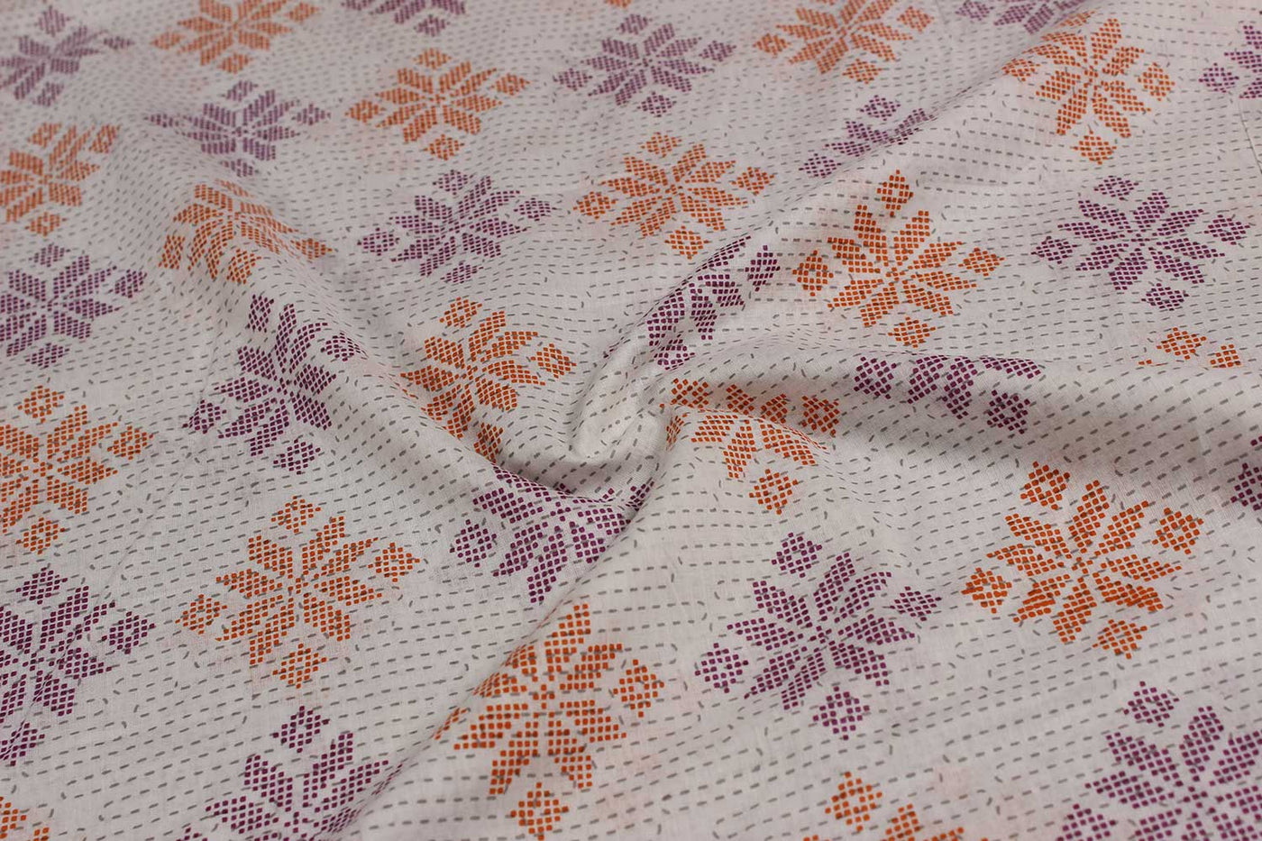 white-cotton-cambric-fabric-2294419