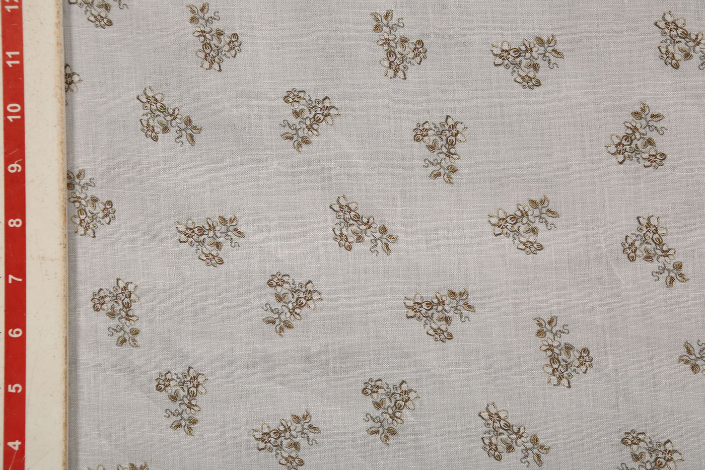 white-printed-linen-fabric-2456222