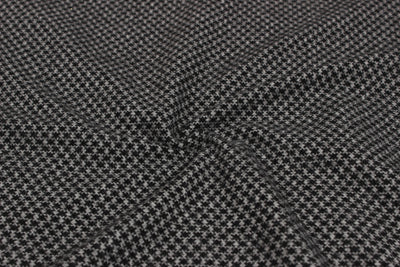 grey-knitted-wool-fabric-2819121