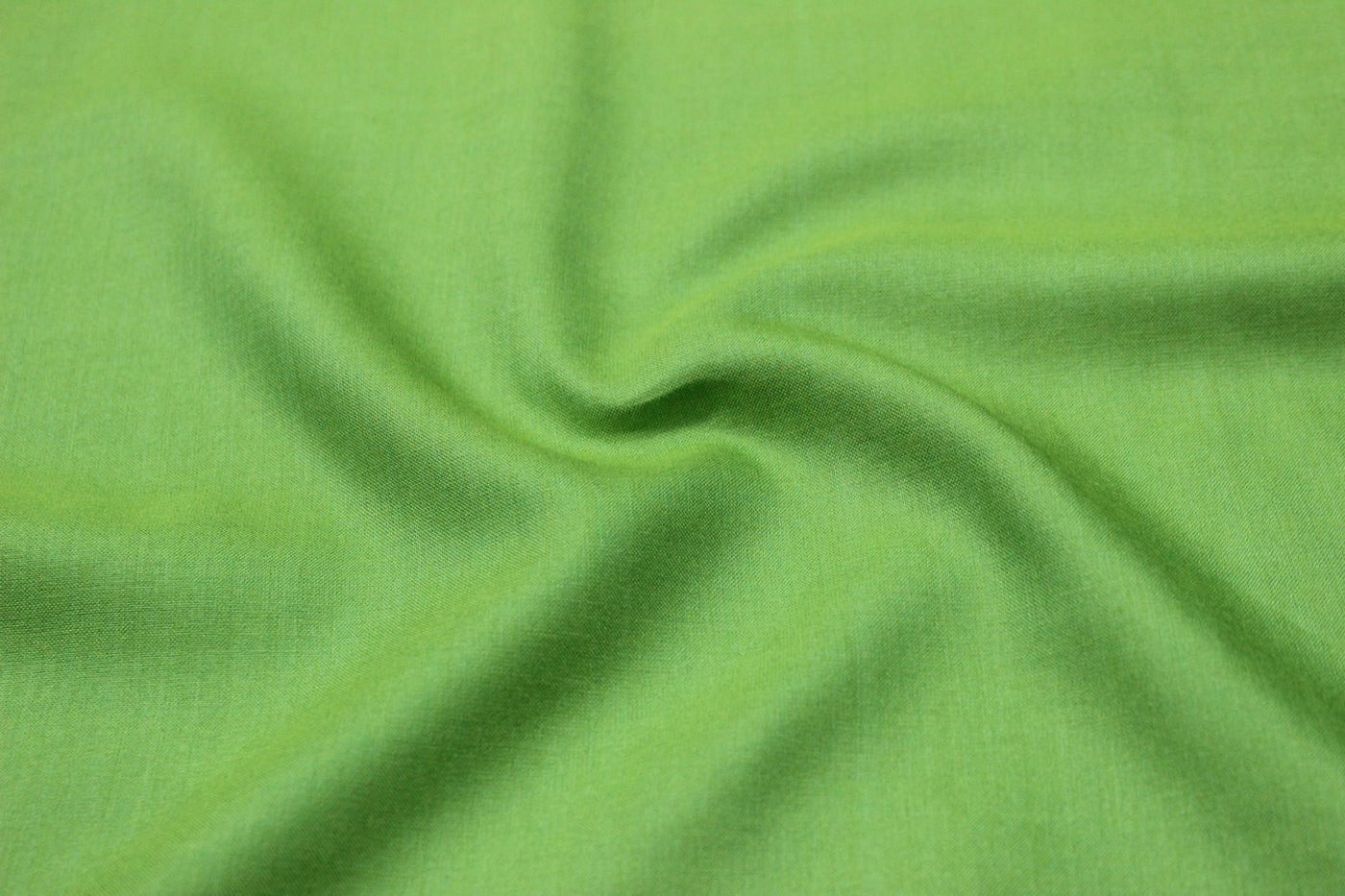 green-plain-rayon-silk-fabric-2886419