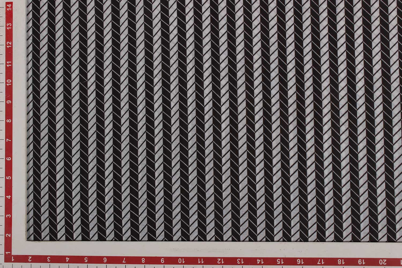 black-and-white-stripes-sushi-voile-fabric-2887118