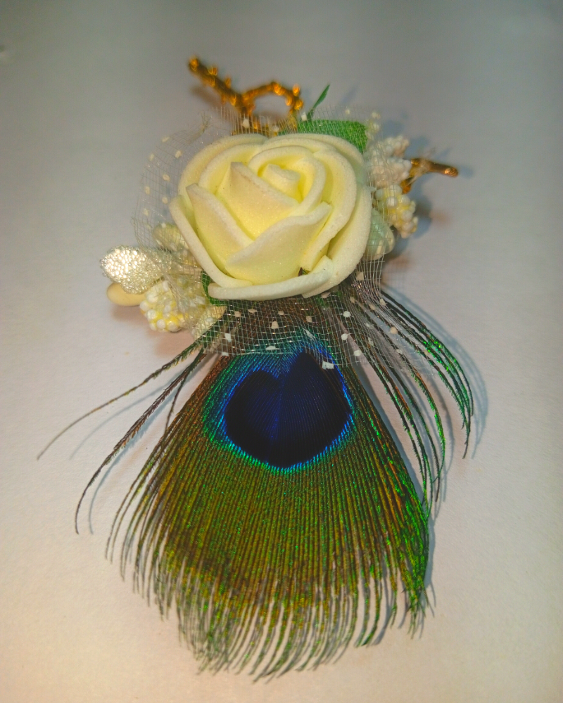 multicolor-white-flower-with-peacock-feather-designer-brooch